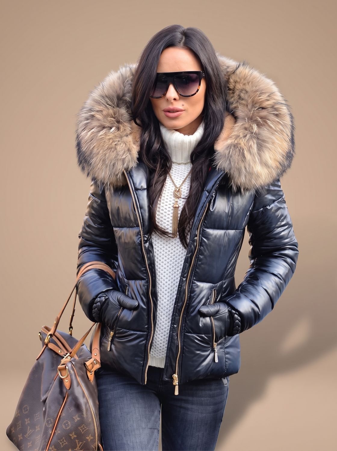 Women's Fitted Padded Coat with Fur Trim Hood