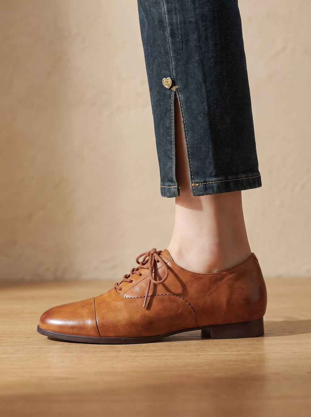 Women's Leather Lace-Up Cap Toe Oxford Shoes
