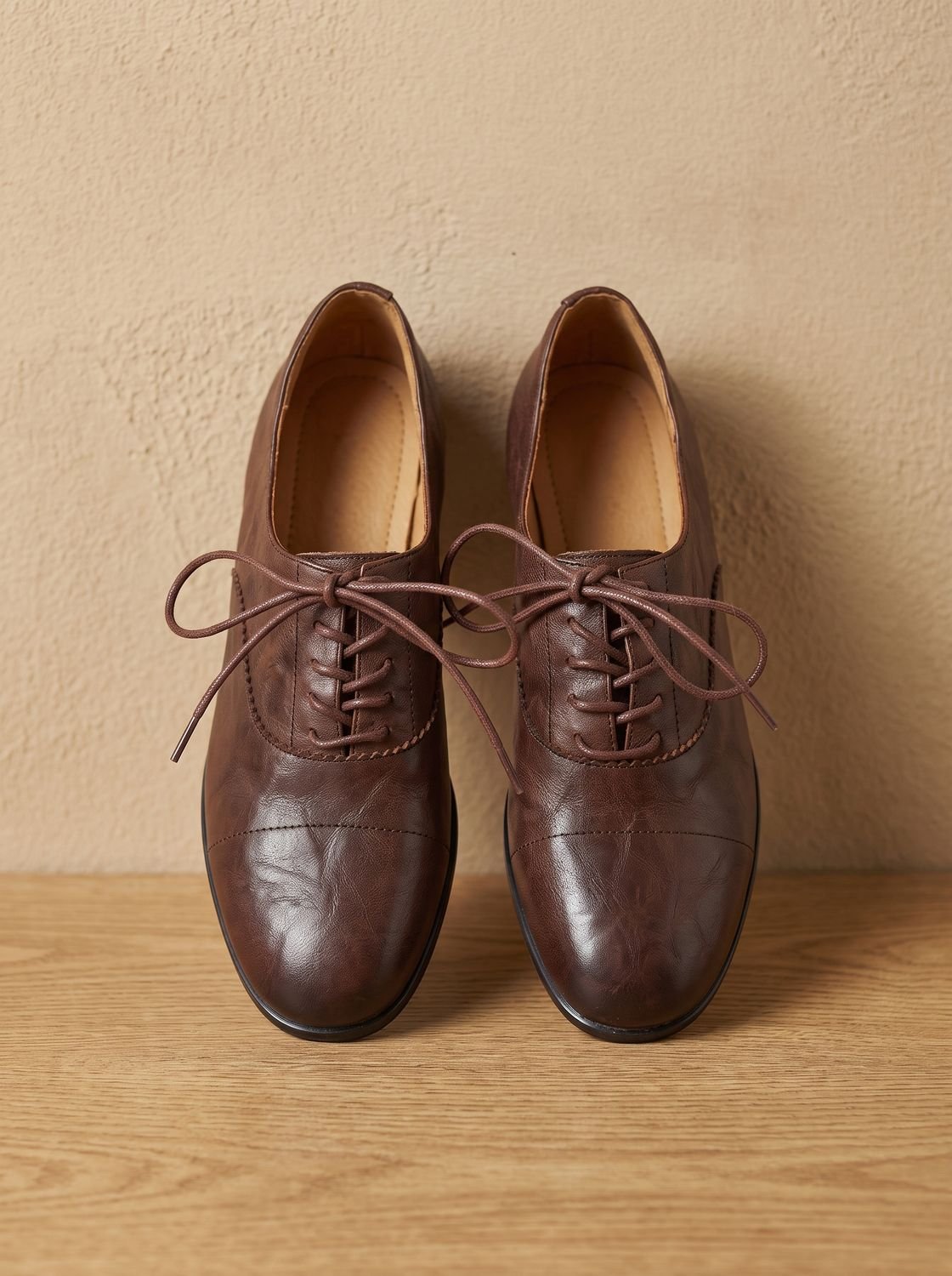 Women's Leather Lace-Up Cap Toe Oxford Shoes