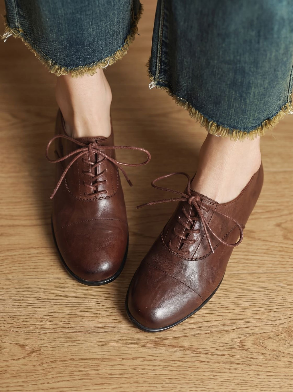 Women's Leather Lace-Up Cap Toe Oxford Shoes