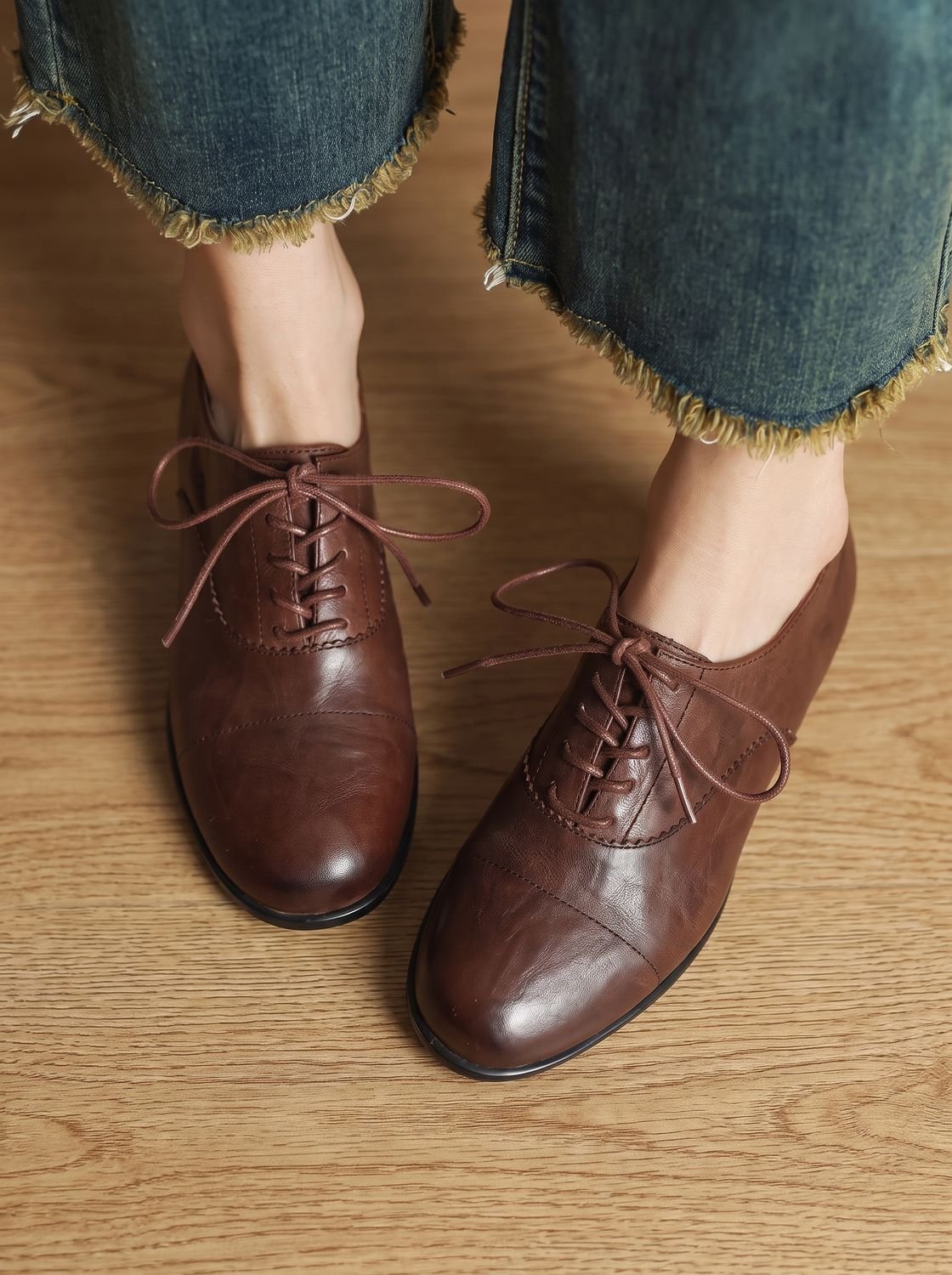 Women's Leather Lace-Up Cap Toe Oxford Shoes