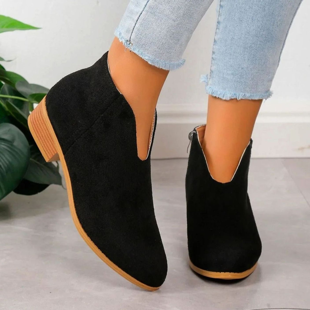 Women's Leopard Print Stacked Block Heel Ankle Booties