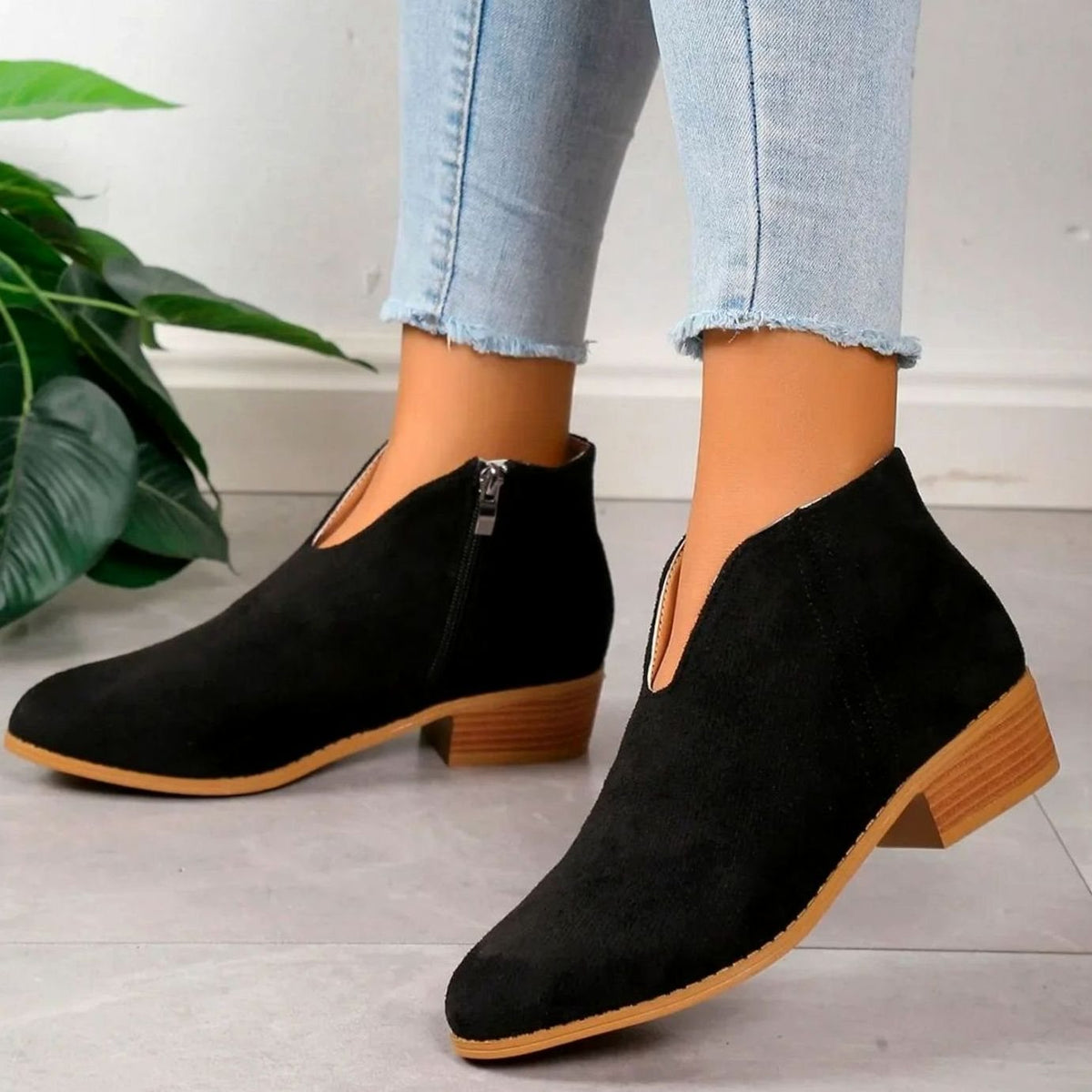 Women's Leopard Print Stacked Block Heel Ankle Booties