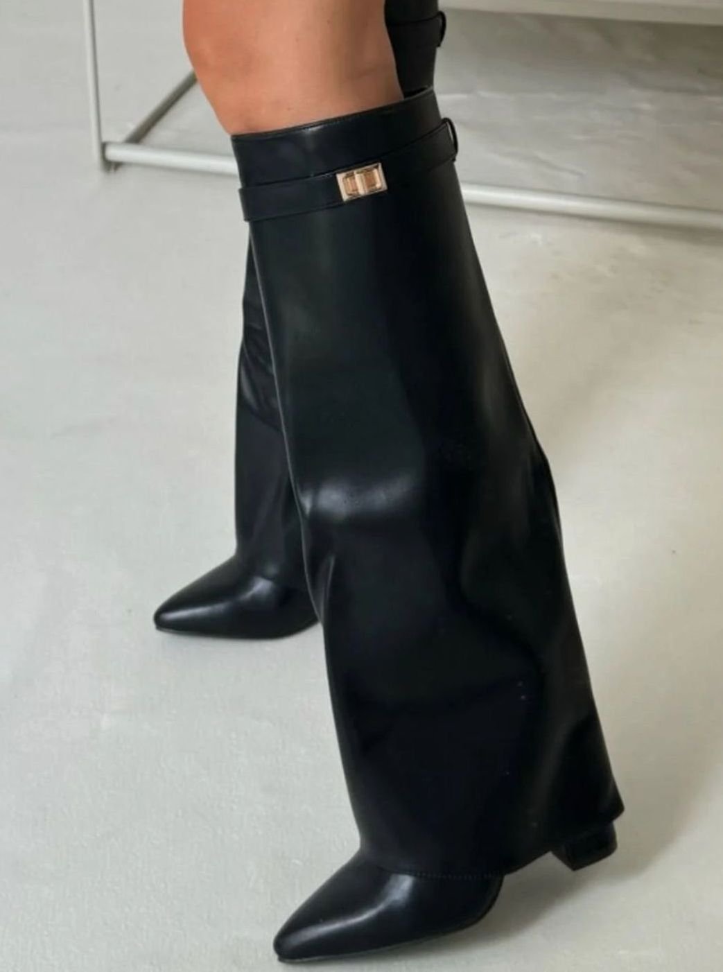 Women's Suede Wedge Heel Pointed Toe Knee-High Boots