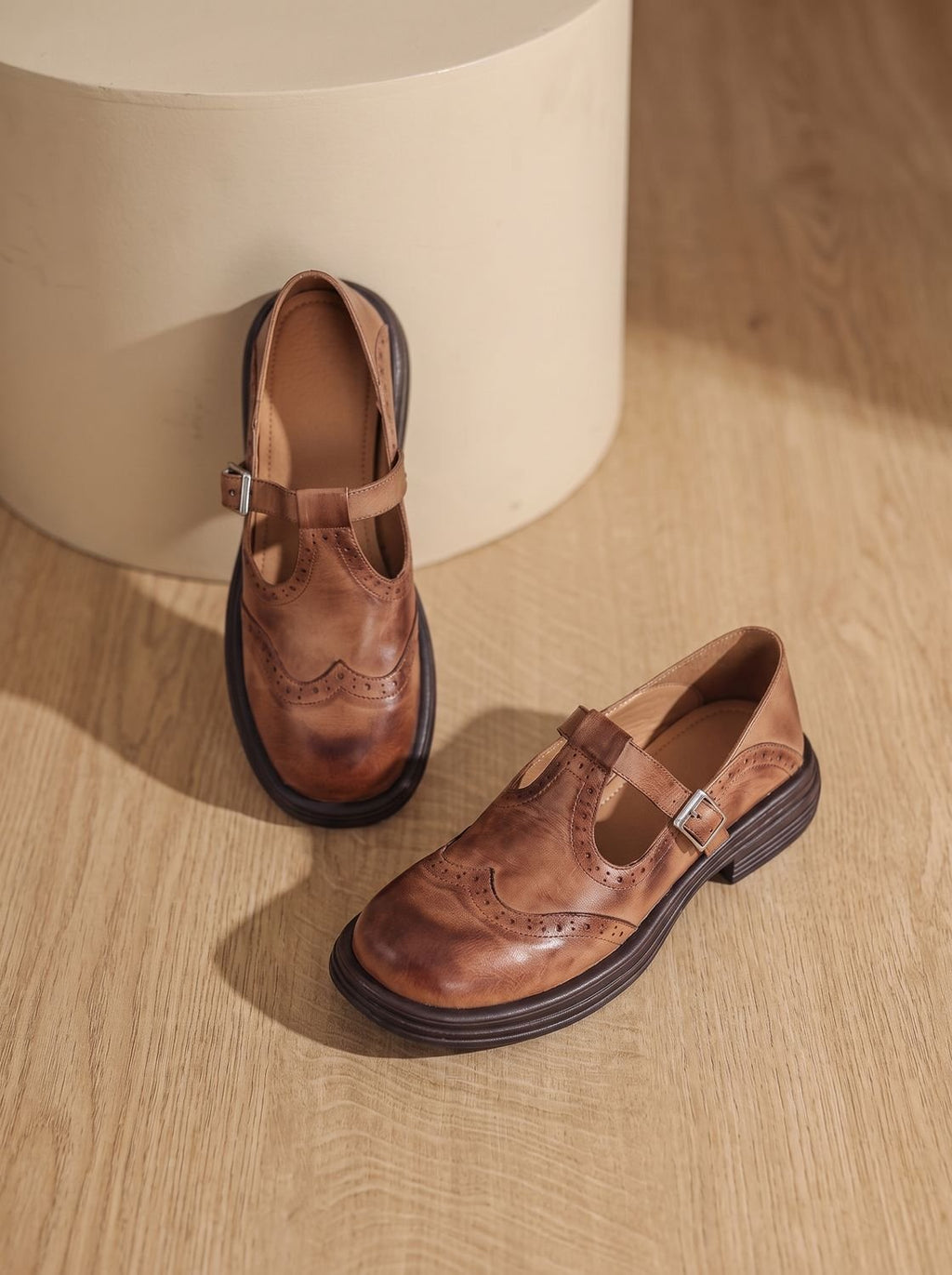 Women's Leather Wingtip T-Strap Buckle Mary Jane Shoes