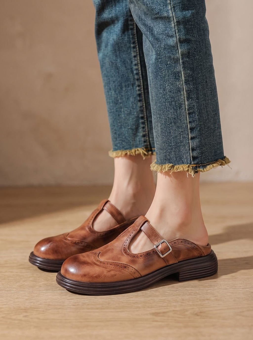 Women's Leather Wingtip T-Strap Buckle Mary Jane Shoes