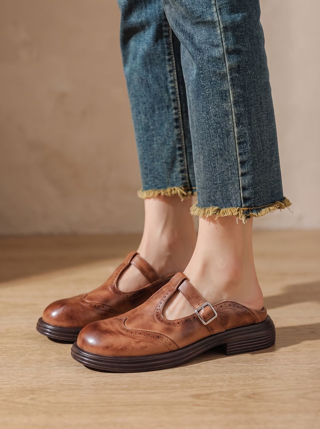 Women's Leather Wingtip T-Strap Buckle Mary Jane Shoes