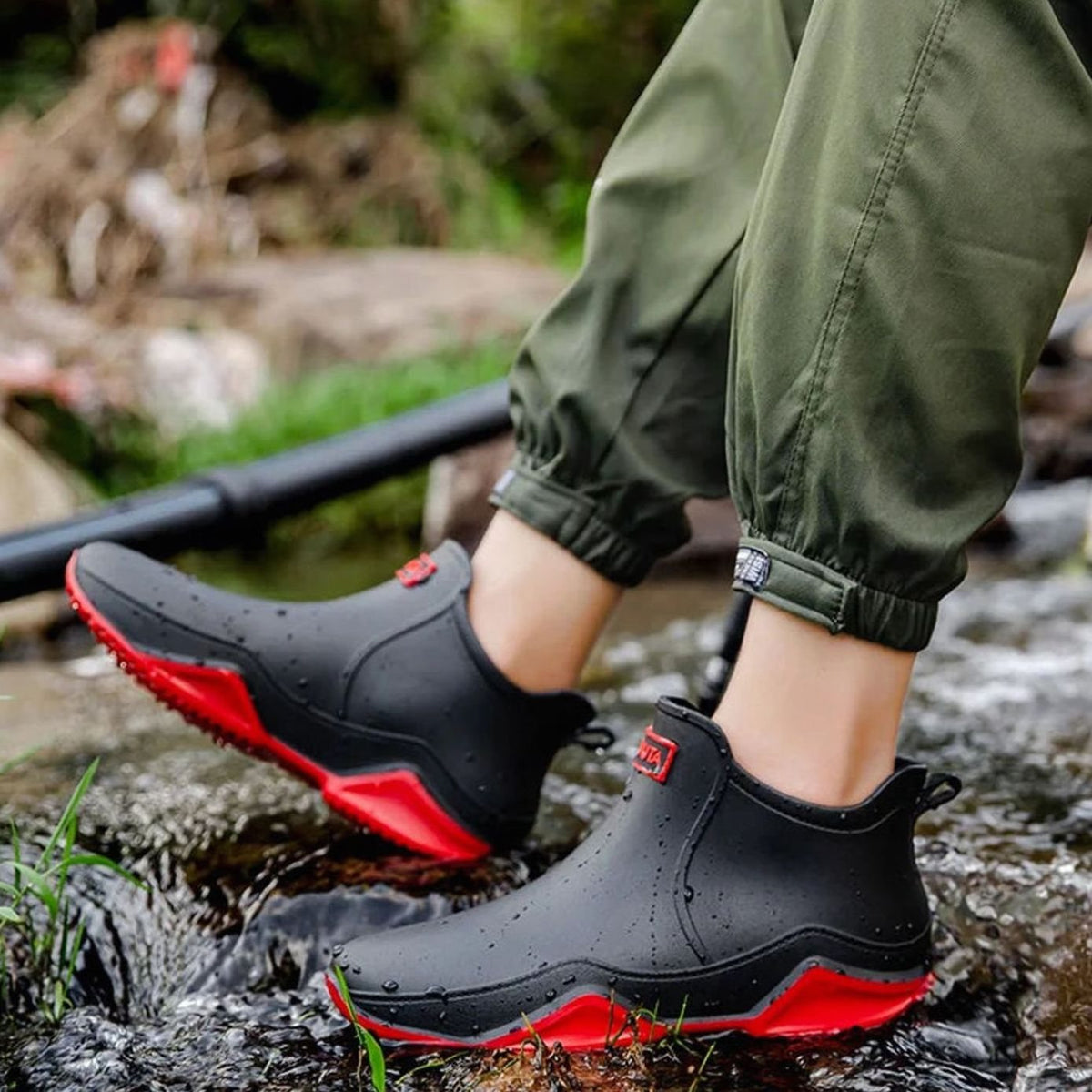 Women's Slip-On Waterproof Chelsea Rubber Booties