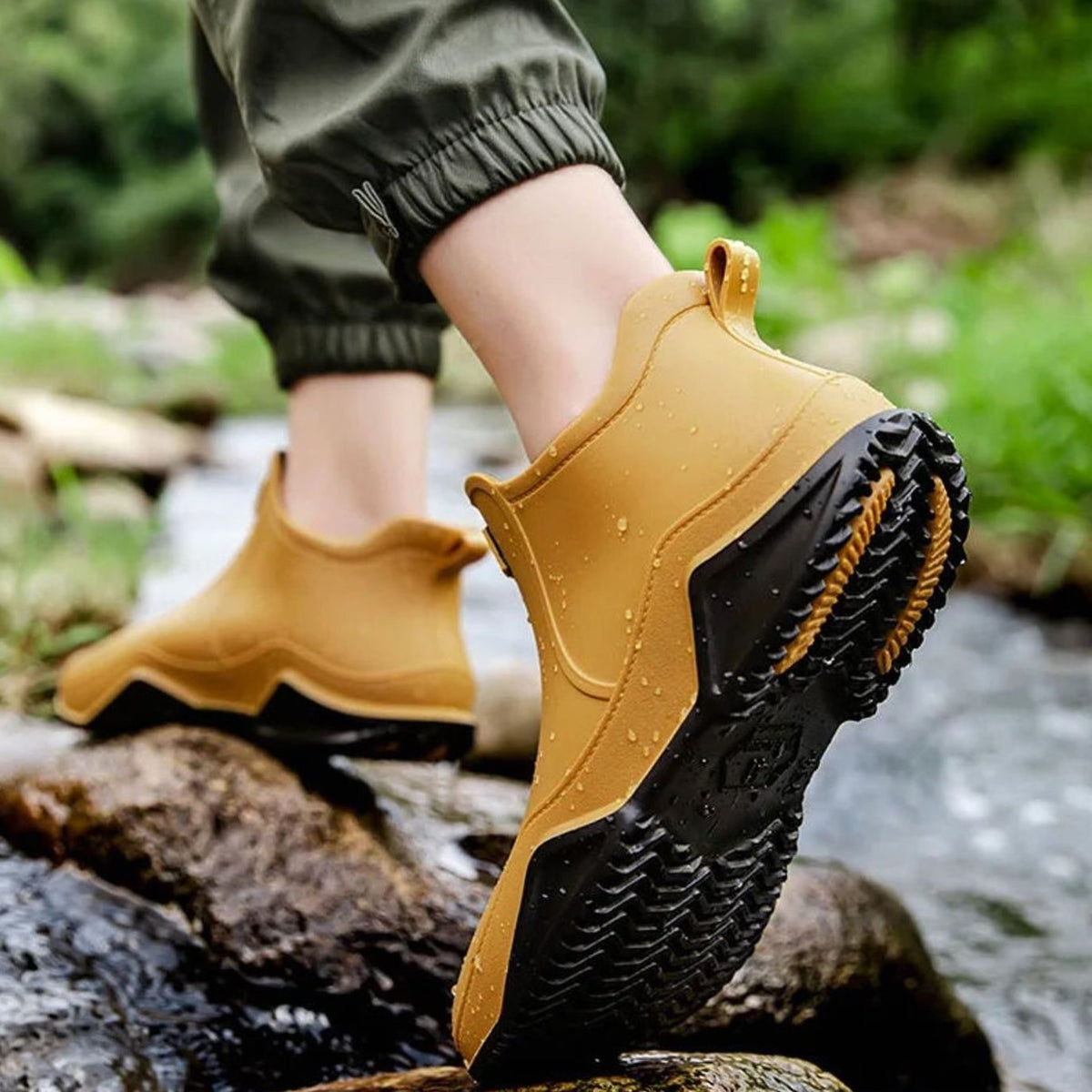 Women's Slip-On Waterproof Chelsea Rubber Booties