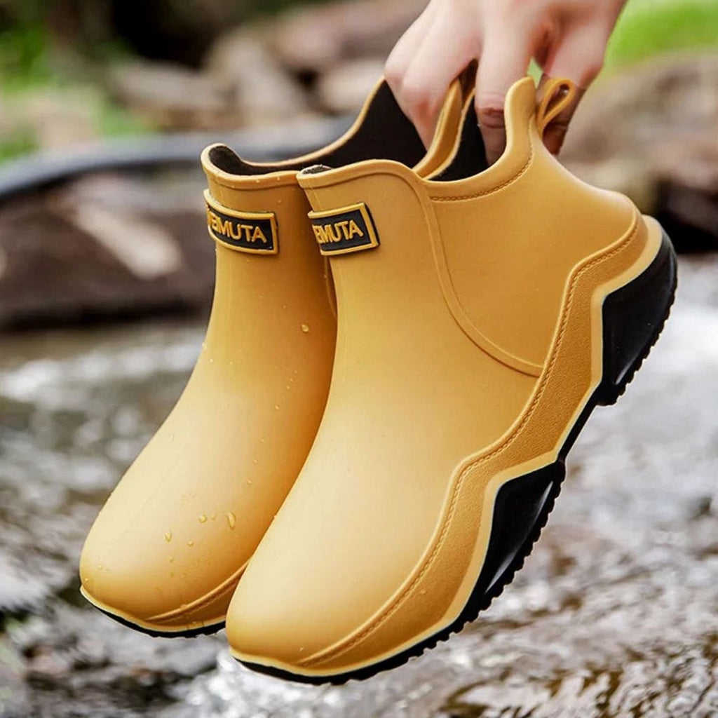 Women's Slip-On Waterproof Chelsea Rubber Booties