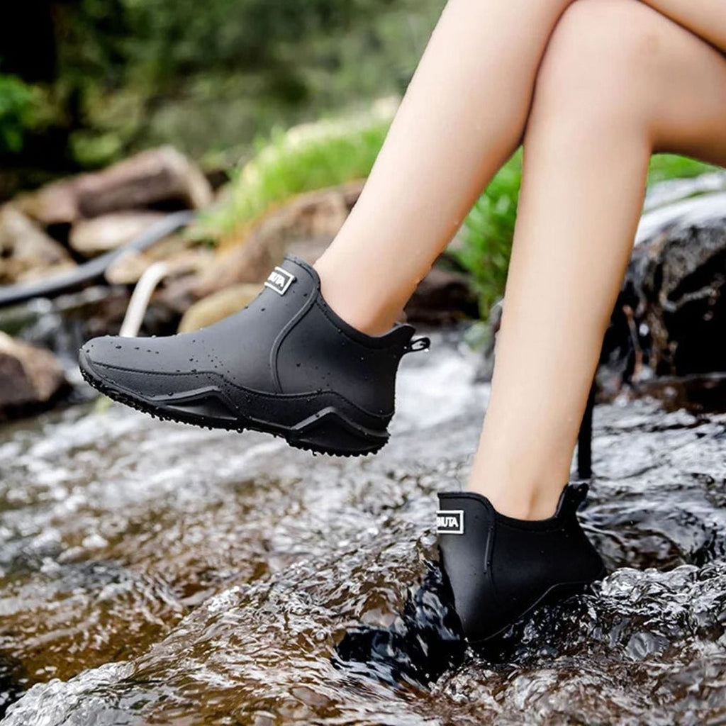 Women's Slip-On Waterproof Chelsea Rubber Booties