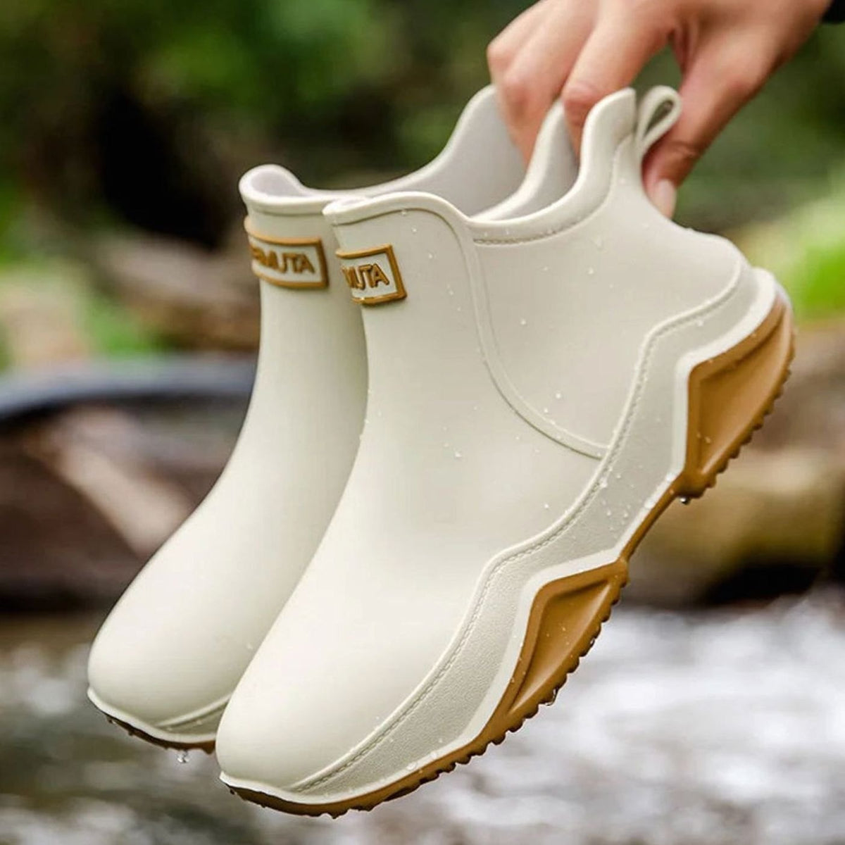 Women's Slip-On Waterproof Chelsea Rubber Booties